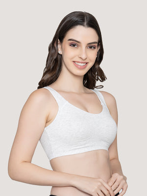 Daisey Medium Impact Sports Bra for Light Workouts-M.WHITE