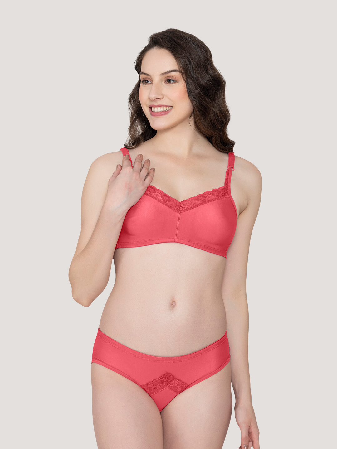 Zuri Everyday Lingerie Set with Lace Neckline-CARROT